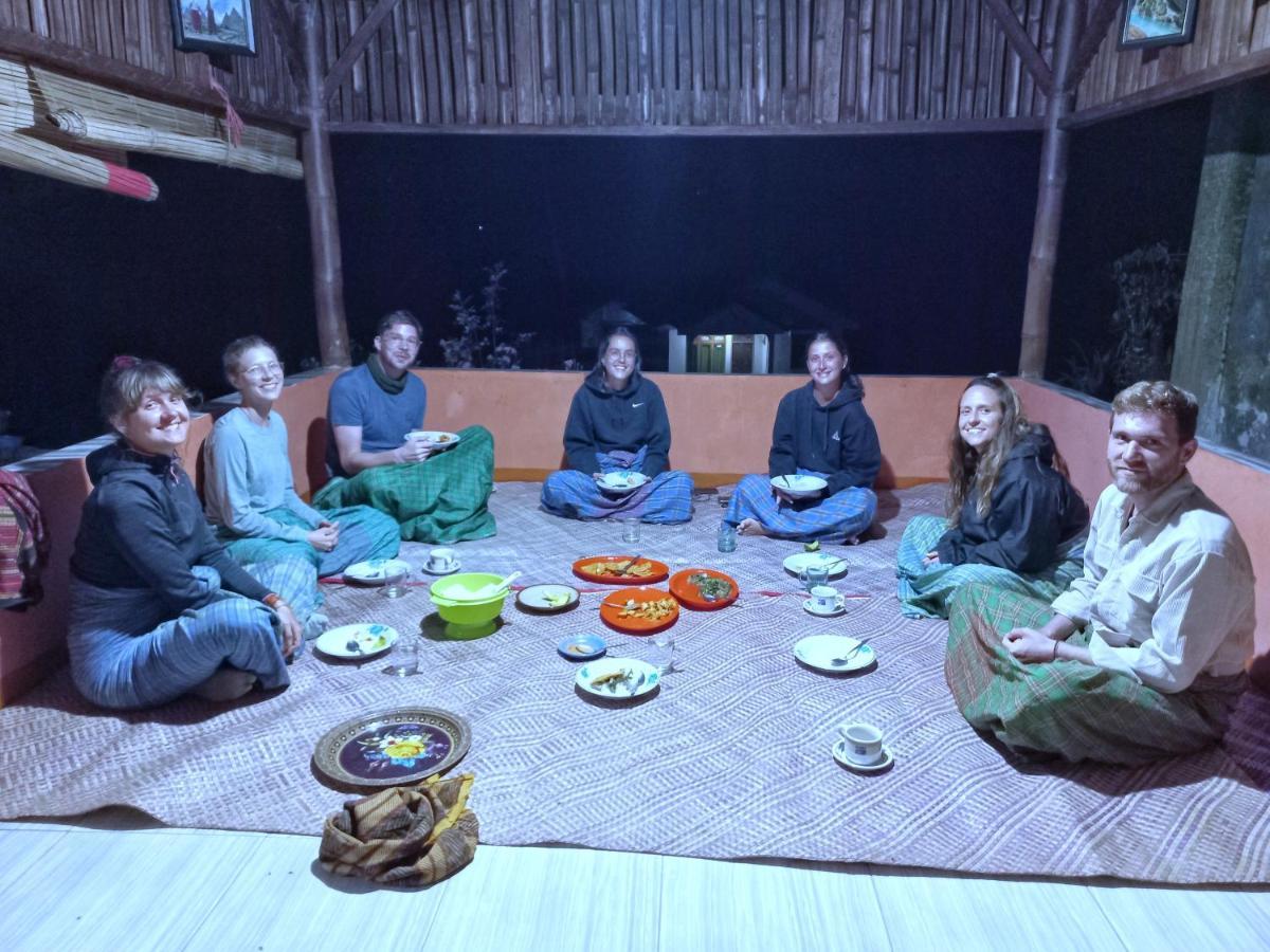 Sun Rice Homestay Ruteng Kültér fotó