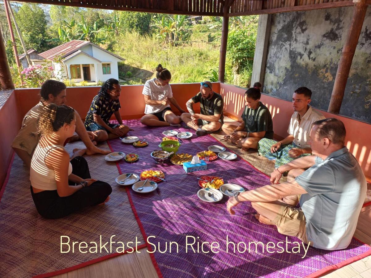 Sun Rice Homestay Ruteng Kültér fotó